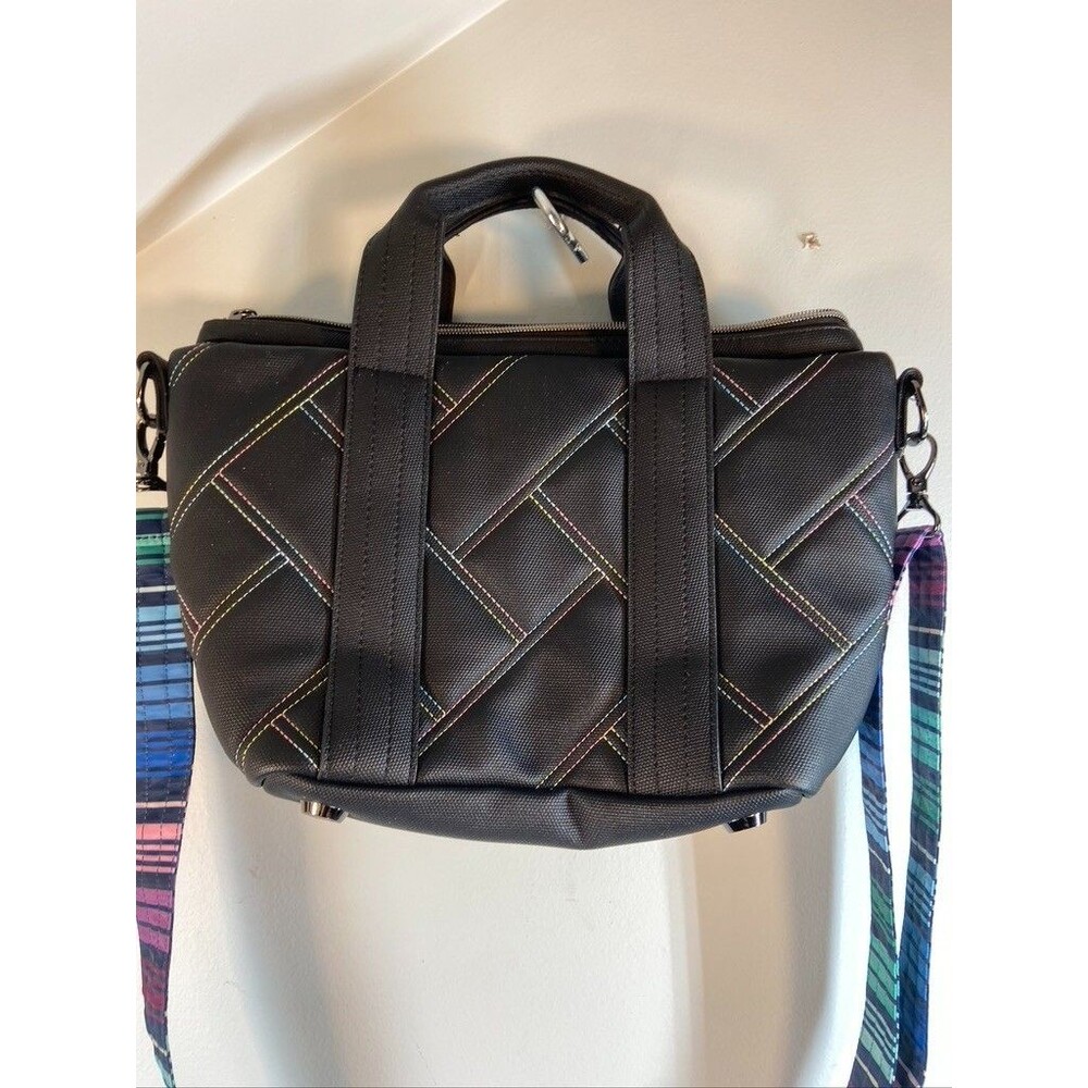LUG DORY WOMENS CROSSBODY BLACK QUILTED MULTI COLOR ADJUSTABLE HANDLE 12 X 8